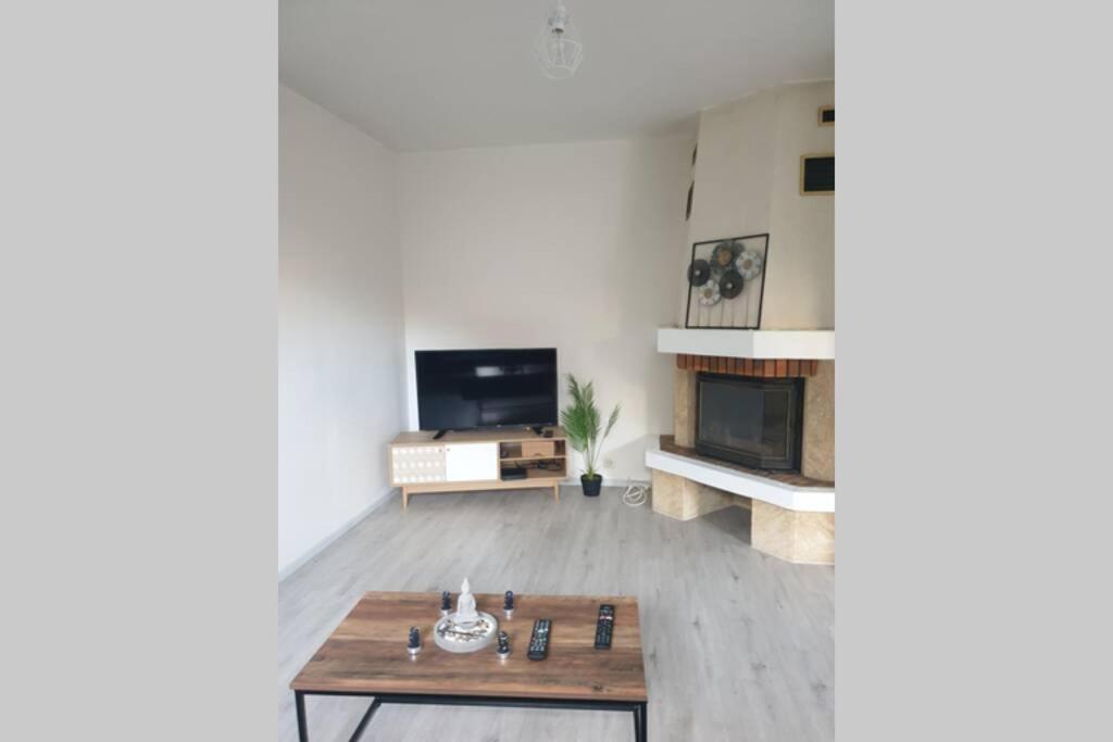 Belle Maison Entiere 特鲁瓦 外观 照片